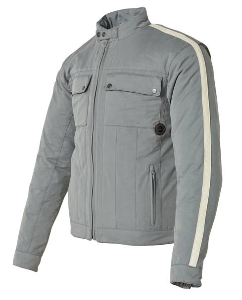 L’omaggio a Steve McQueen per il 2015  in questa giacca casual sfoderabile con protezioni su spalle e gomiti (278 euro)
